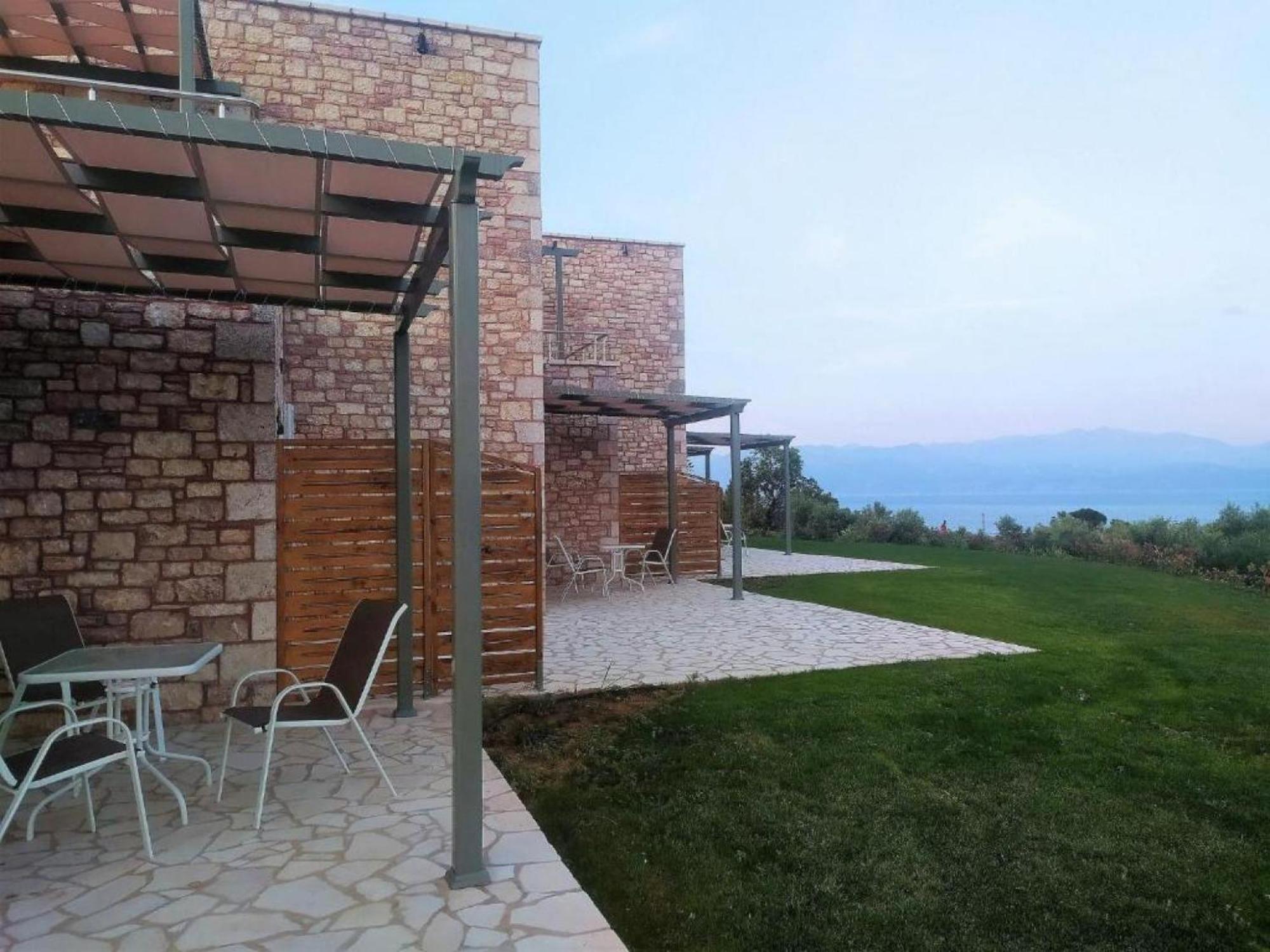 Stone Bay Houses In Messinia Kalamaki Beach Area Chrani Eksteriør billede